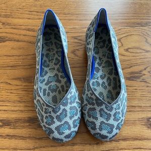 Rothy’s Grey Spotted Flats Size 9